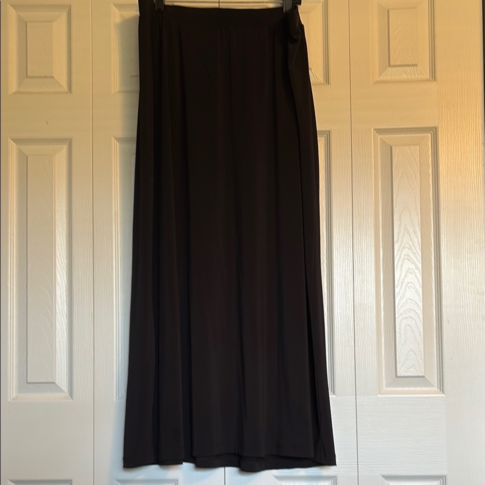 Long black skirt